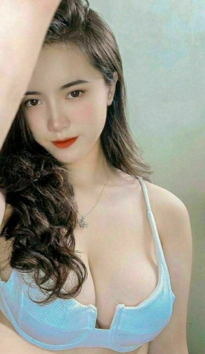 Gã chồng nhu nhược để thằng bạn thân chịch người vợ mình